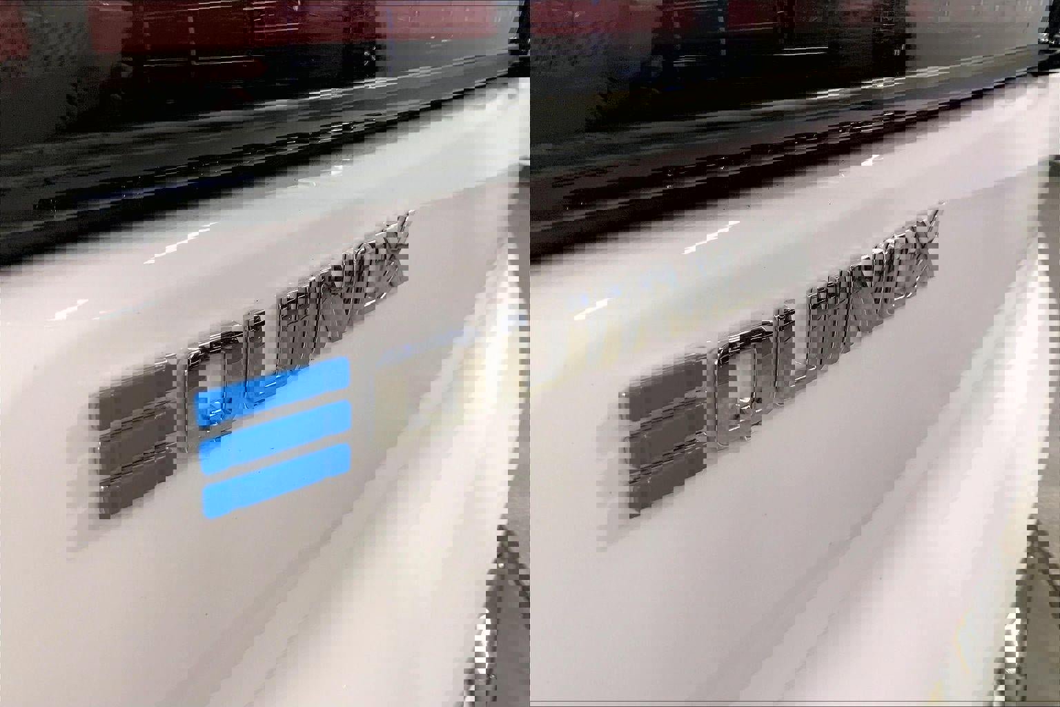 Used 2025 Chevrolet Equinox EV LT FWD image 8