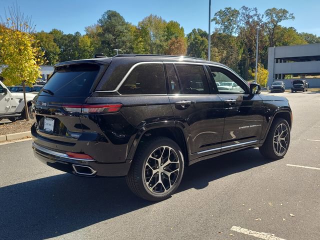New 2025 Jeep Grand Cherokee Summit AWD/4WD image 3