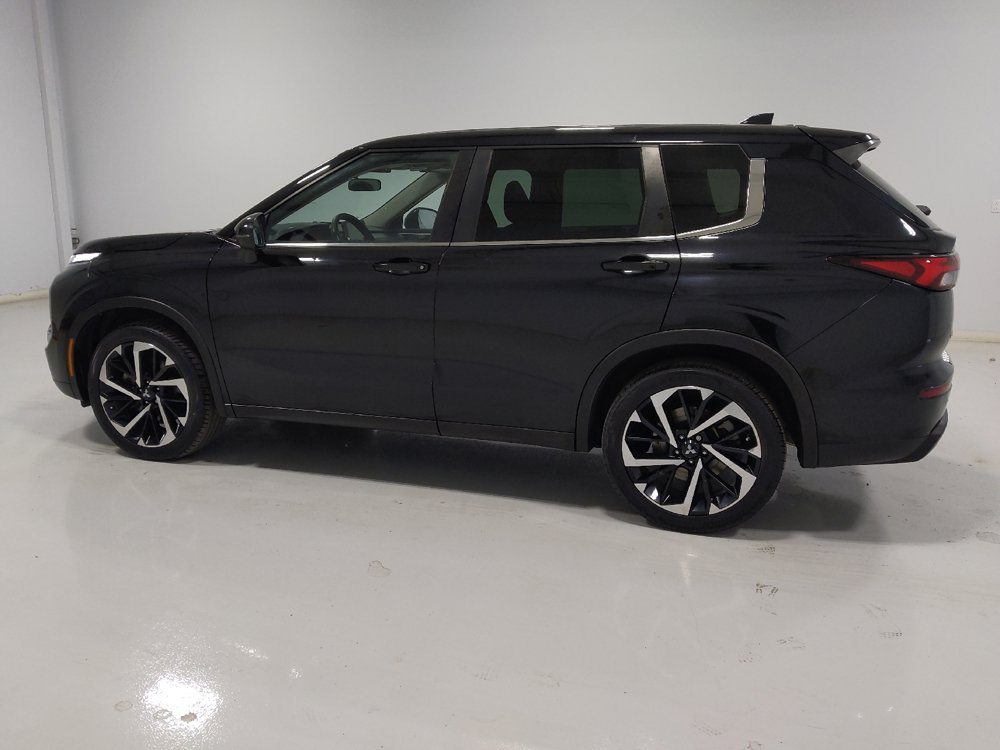 Used 2022 Mitsubishi Outlander ES AWD/4WD image 3