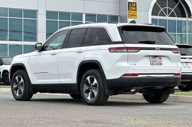 Certified 2022 Jeep Grand Cherokee Limited 4xe w/ MOPAR Finishing Package image 5