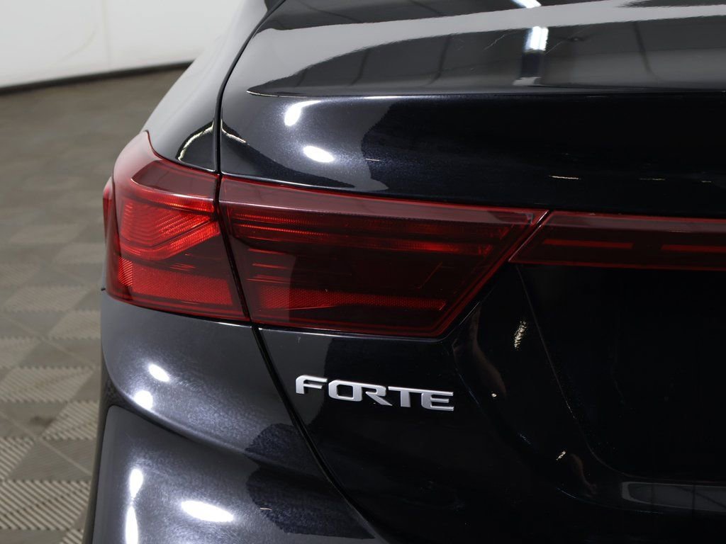 Used 2023 Kia Forte LXS w/ LXS Technology Package image 14
