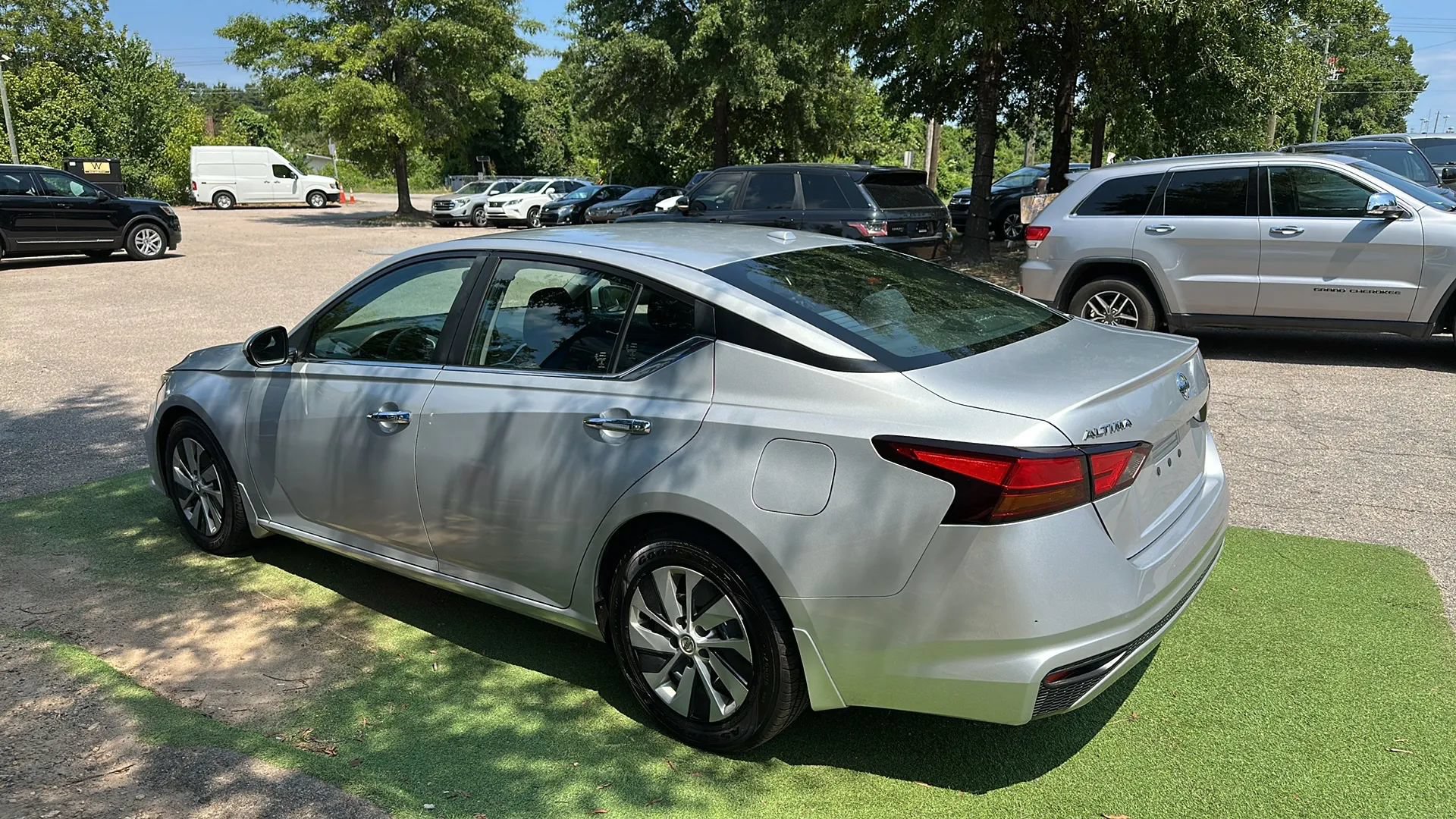 Used 2020 Nissan Altima 2.5 S FWD image 4