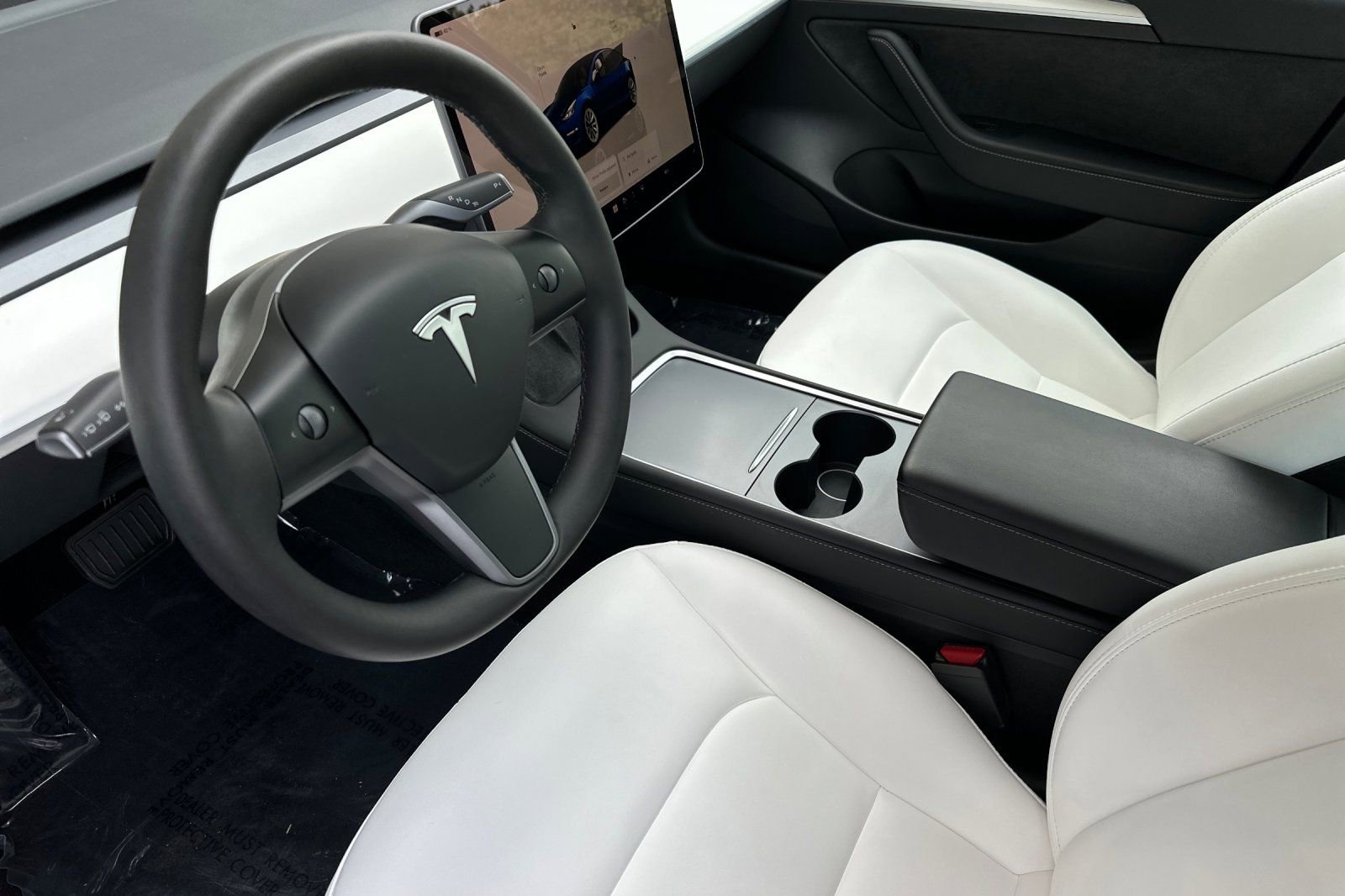 Used 2023 Tesla Model 3 Standard Range image 4