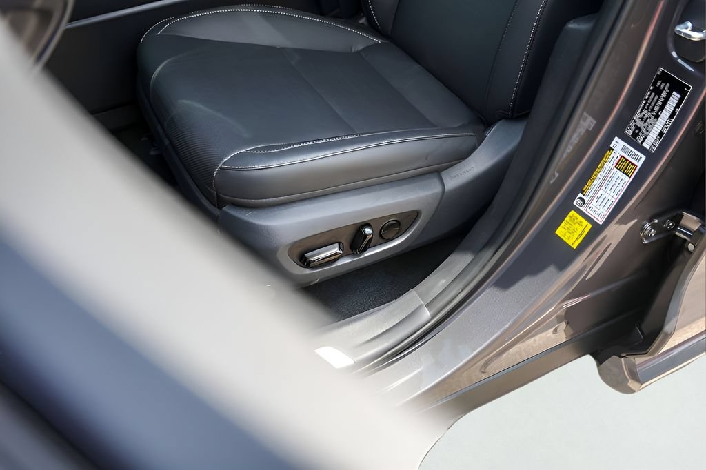 Used 2025 Lexus TX 350 AWD w/ Technology Package image 8