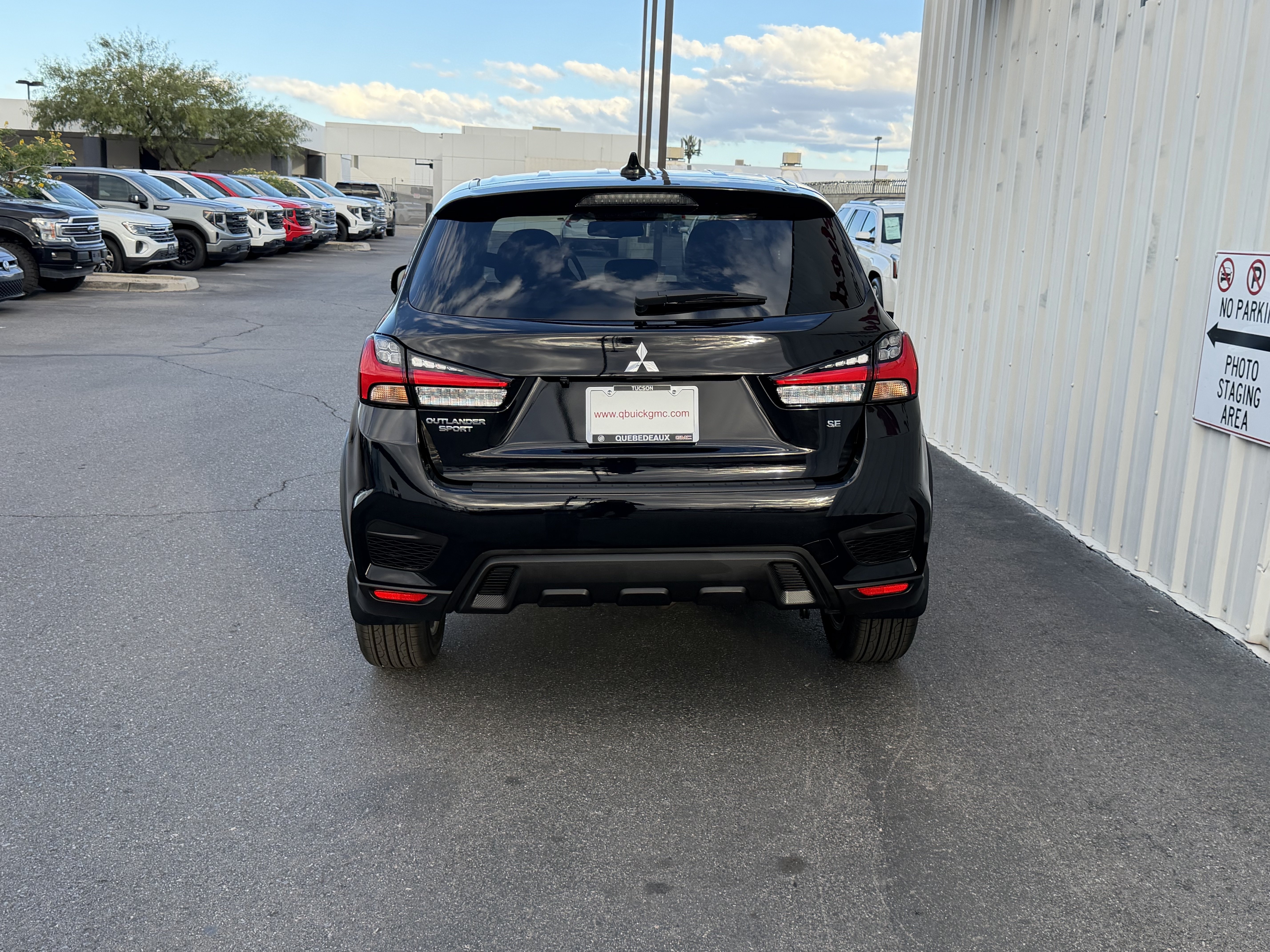 New 2027 Mitsubishi Outlander Sport SE FWD image 3