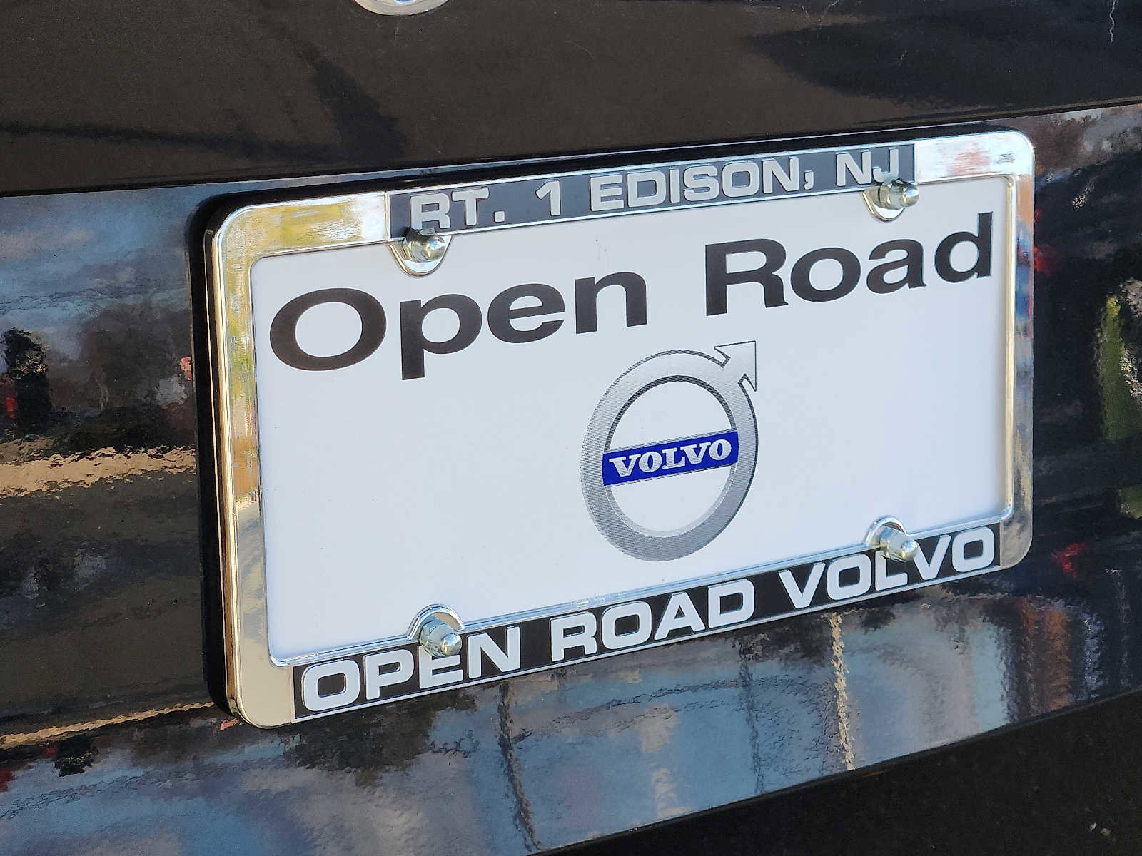 Certified 2023 Volvo XC90 B6 Plus w/ Protection Package Premier image 30