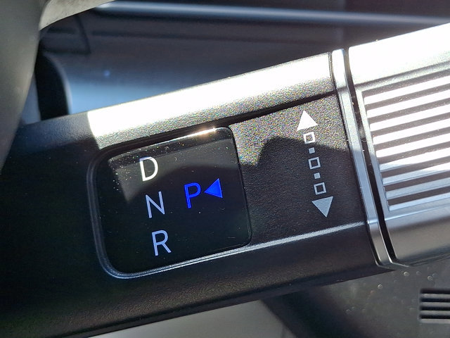 Certified 2024 Hyundai Kona SEL FWD image 14