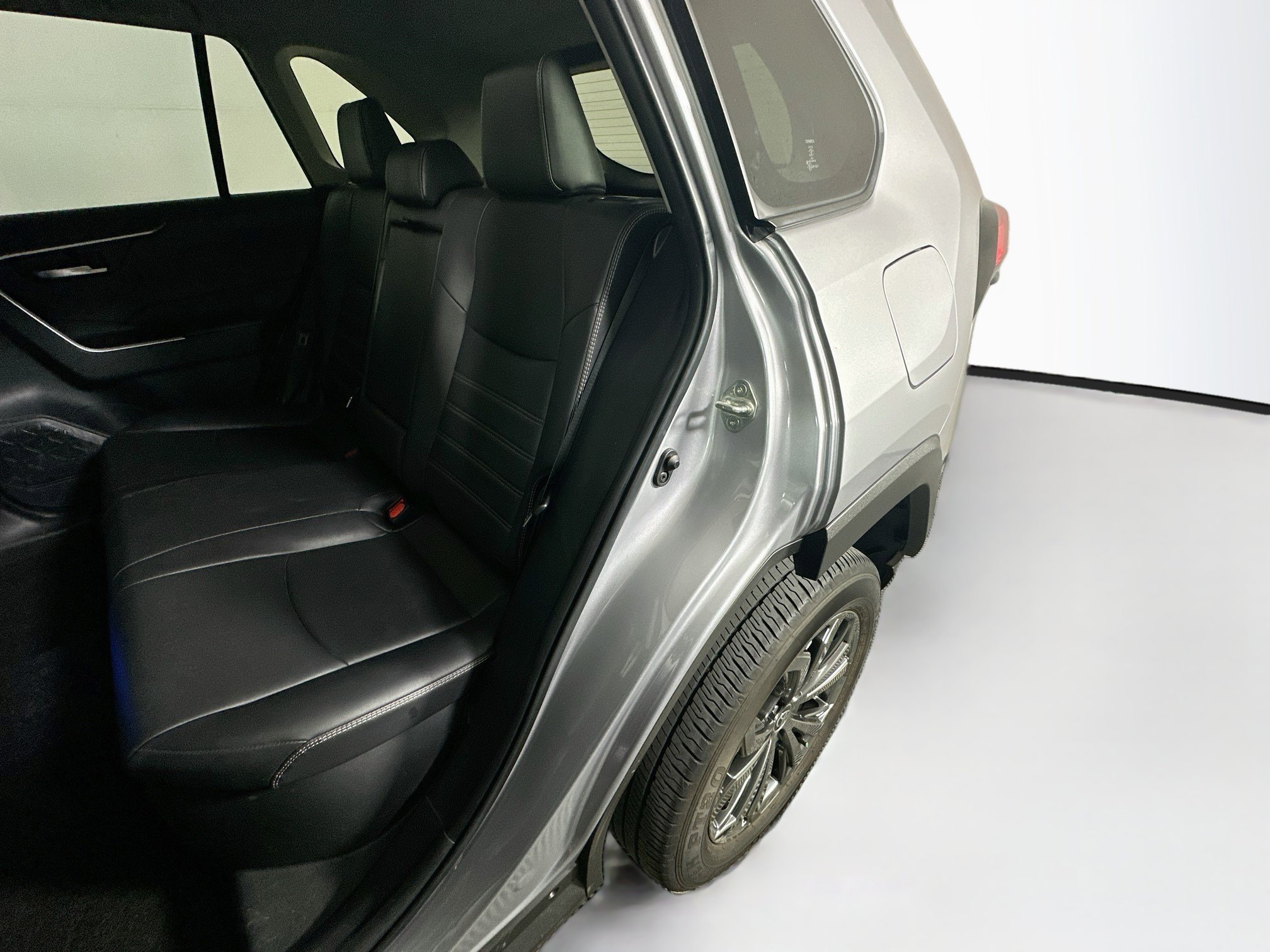 Certified 2025 Toyota RAV4 XLE Premium w/ Weather Package AWD/4WD image 26