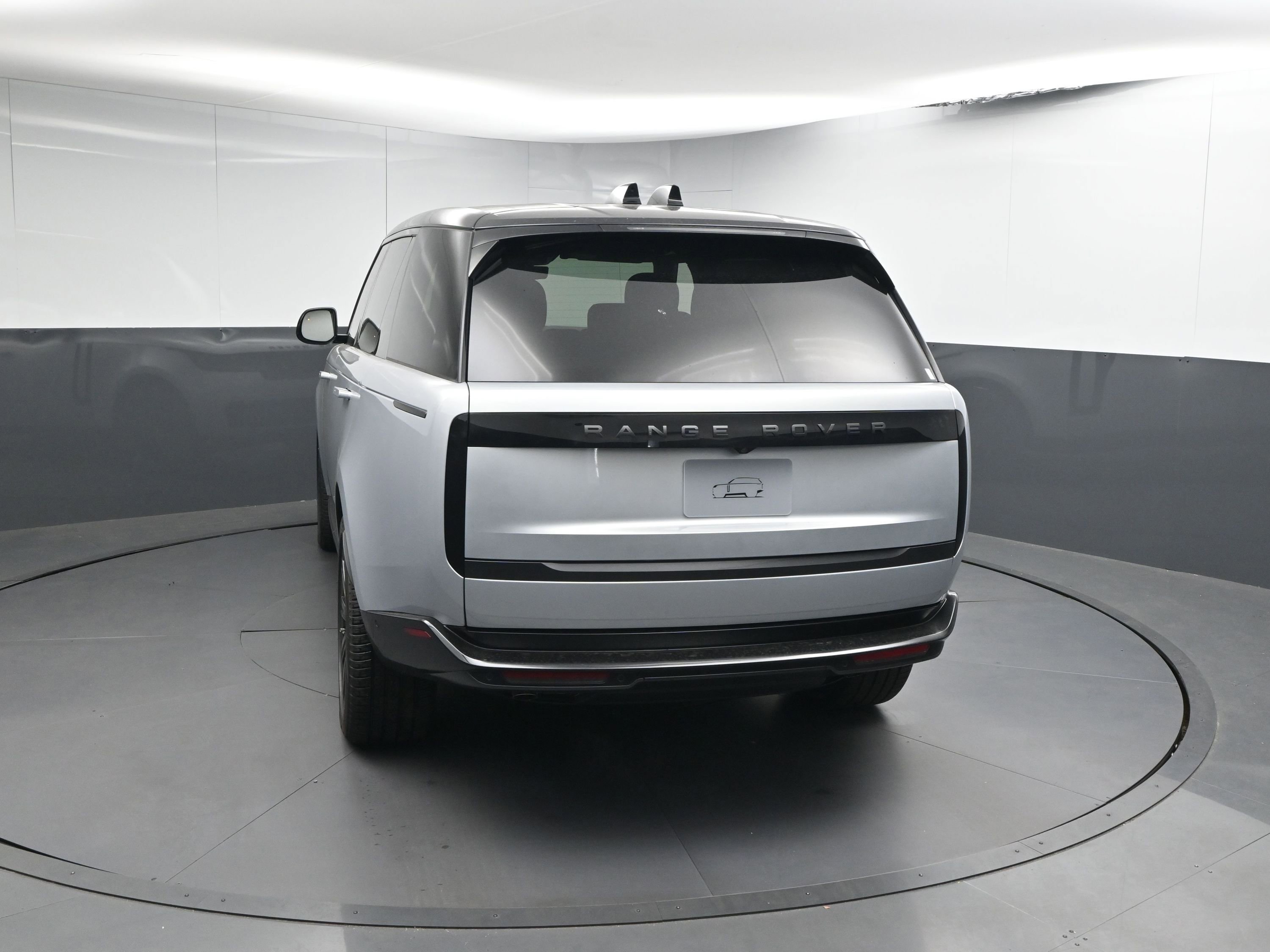 New 2025 Land Rover Range Rover Long Wheelbase SE image 21