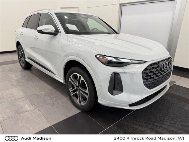 New 2025 Audi Q5 Premium