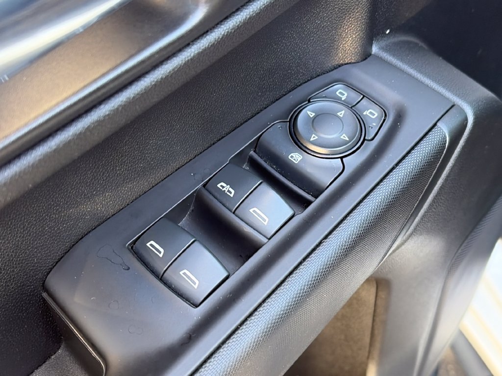 Used 2020 Chevrolet Silverado 1500 Custom Trail Boss w/ Custom Convenience Package AWD/4WD image 13