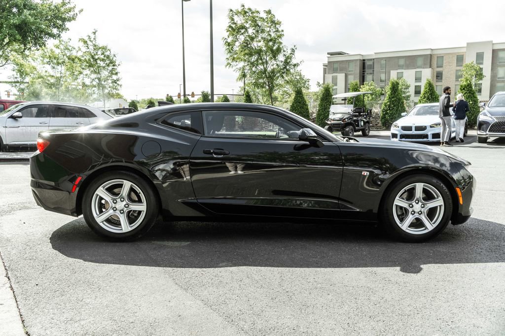 Used 2023 Chevrolet Camaro LT RWD image 3