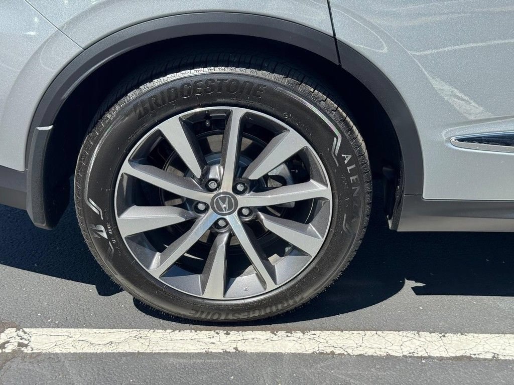 Certified 2026 Acura MDX w/ Technology Package FWD image 11