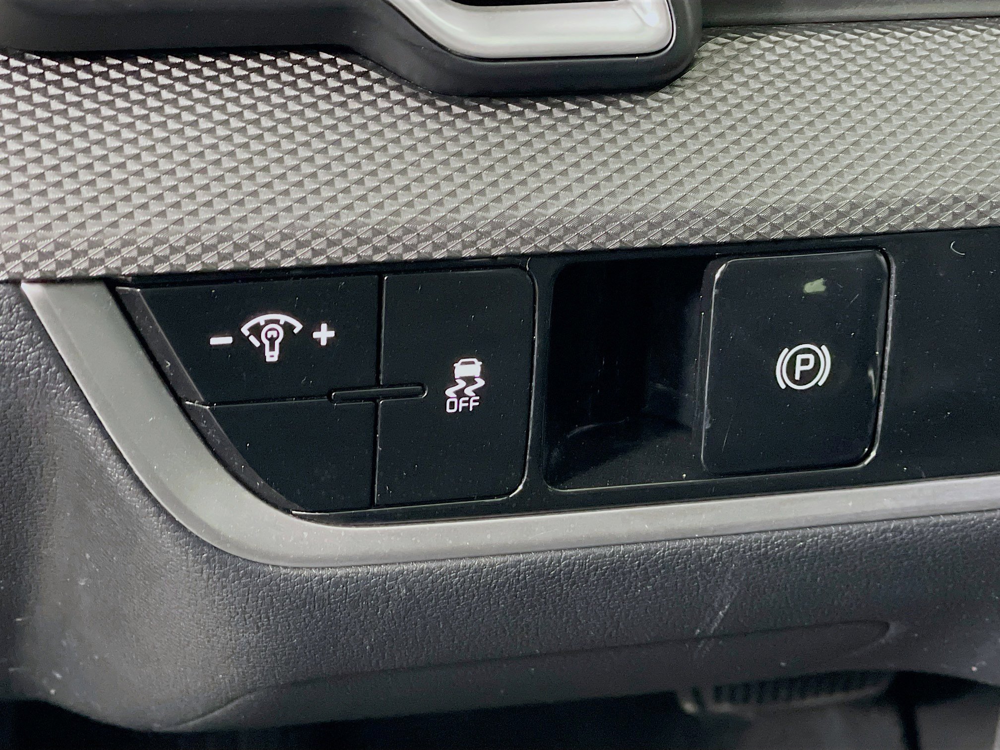 Used 2024 Kia Sportage LX image 17