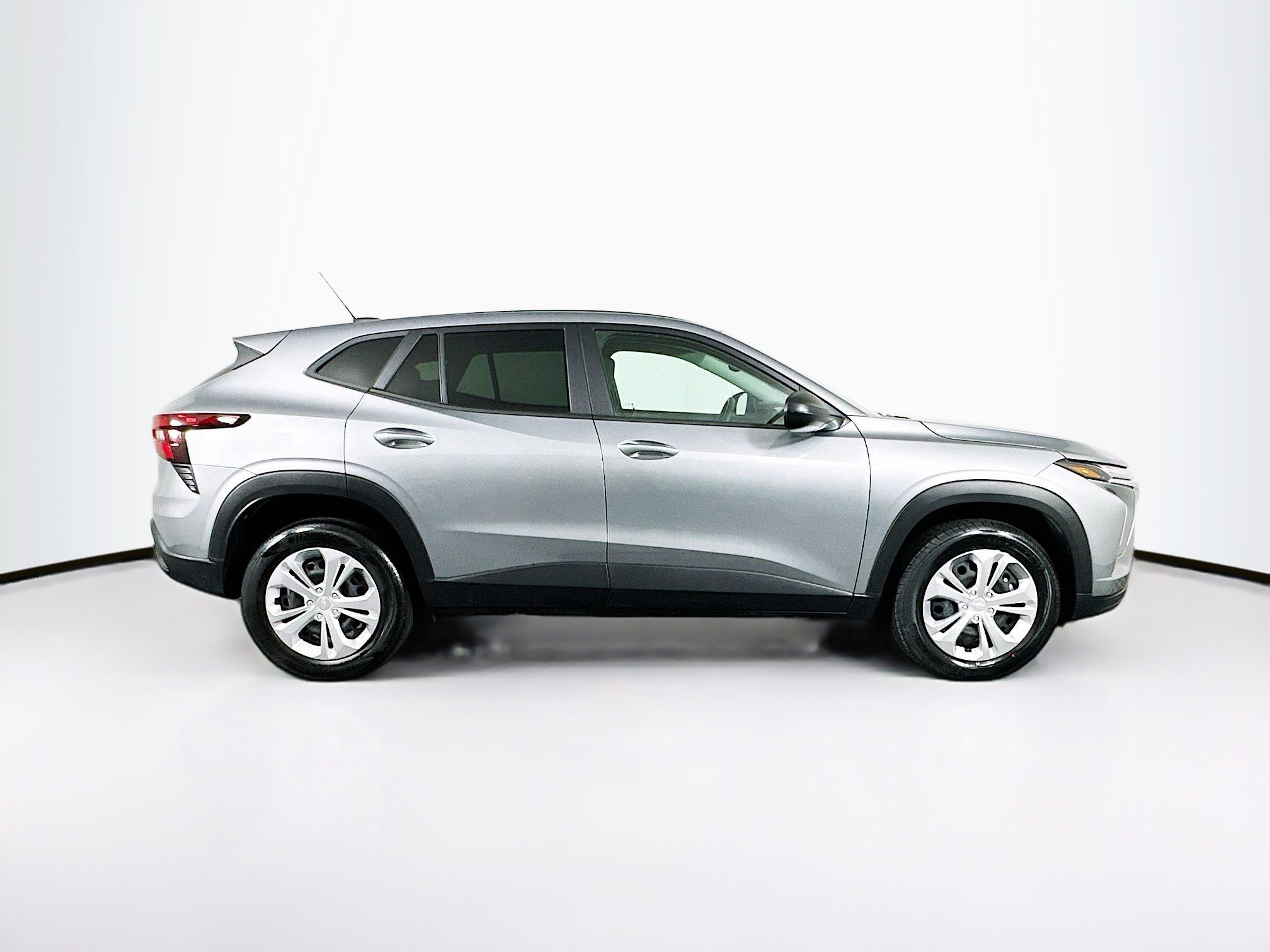 Used 2024 Chevrolet Trax LS FWD image 10