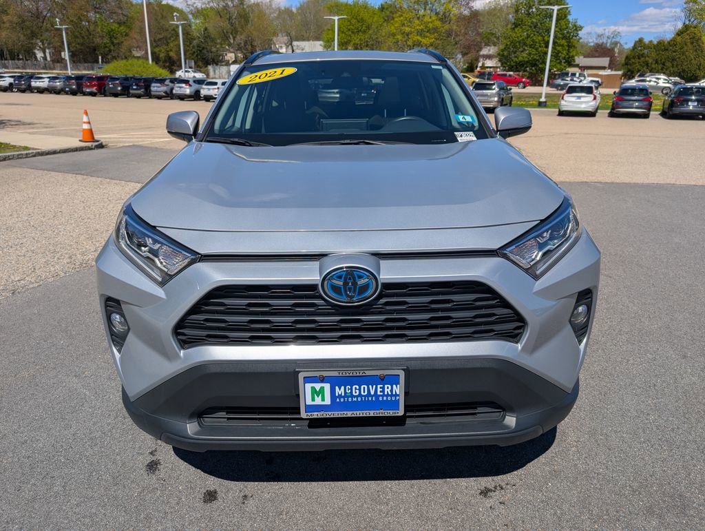 Used 2021 Toyota RAV4 XLE w/ Convenience Package AWD/4WD image 9