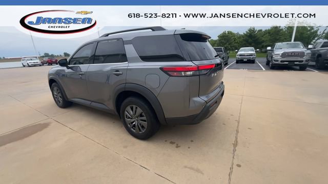 Used 2024 Nissan Pathfinder SV FWD image 6