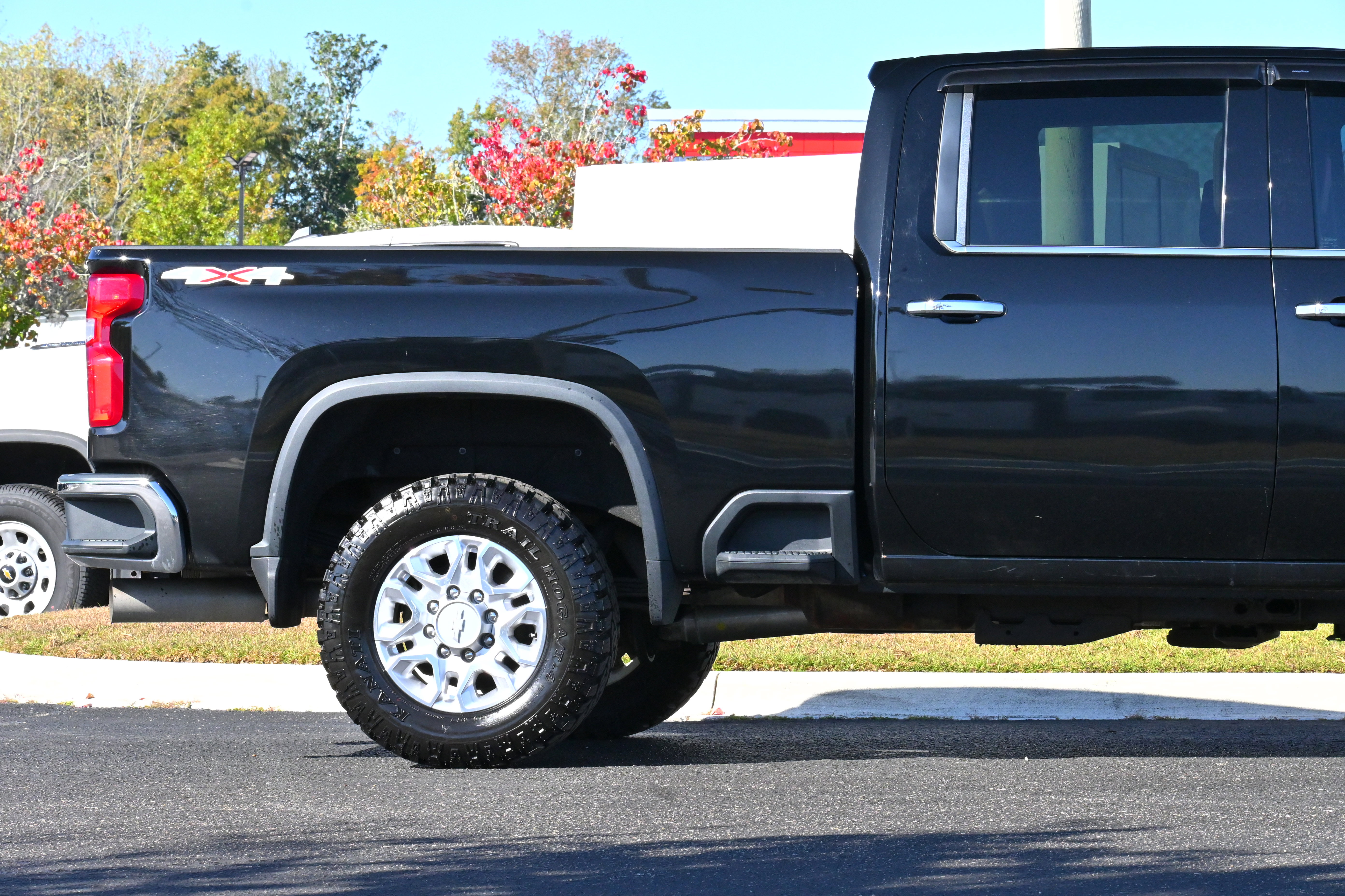 Used 2020 Chevrolet Silverado 2500 LTZ w/ LTZ Plus Package image 5