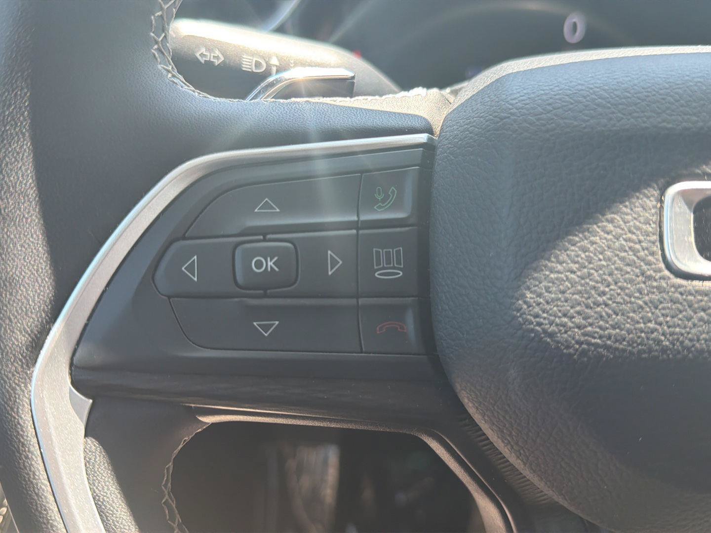 Used 2023 Jeep Grand Cherokee L Laredo AWD/4WD image 19