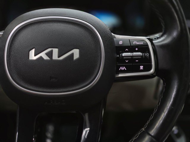Used 2022 Kia Sorento SX Prestige w/ Panoramic Sunroof Package AWD/4WD image 21