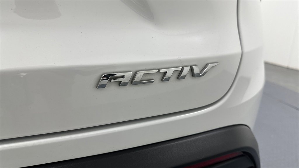 Used 2024 Chevrolet Trax ACTIV w/ Driver Confidence Package image 21
