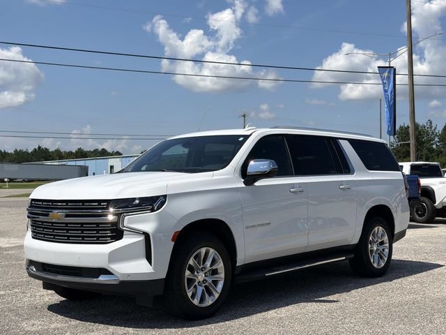 Used 2023 Chevrolet Suburban Premier RWD image 14
