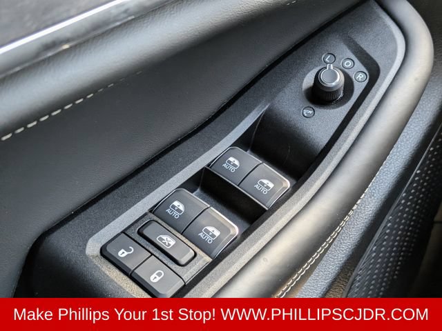 Certified 2025 Jeep Grand Cherokee L Overland w/ Advanced Protech Group III AWD/4WD image 24