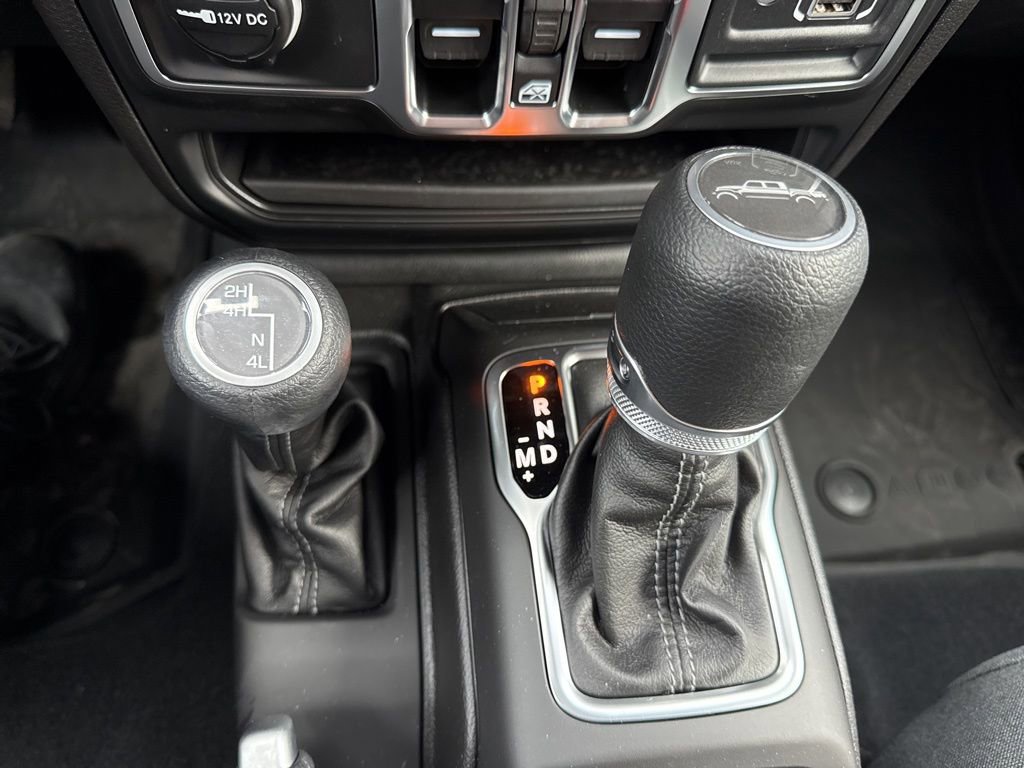 New 2025 Jeep Gladiator Sport image 31