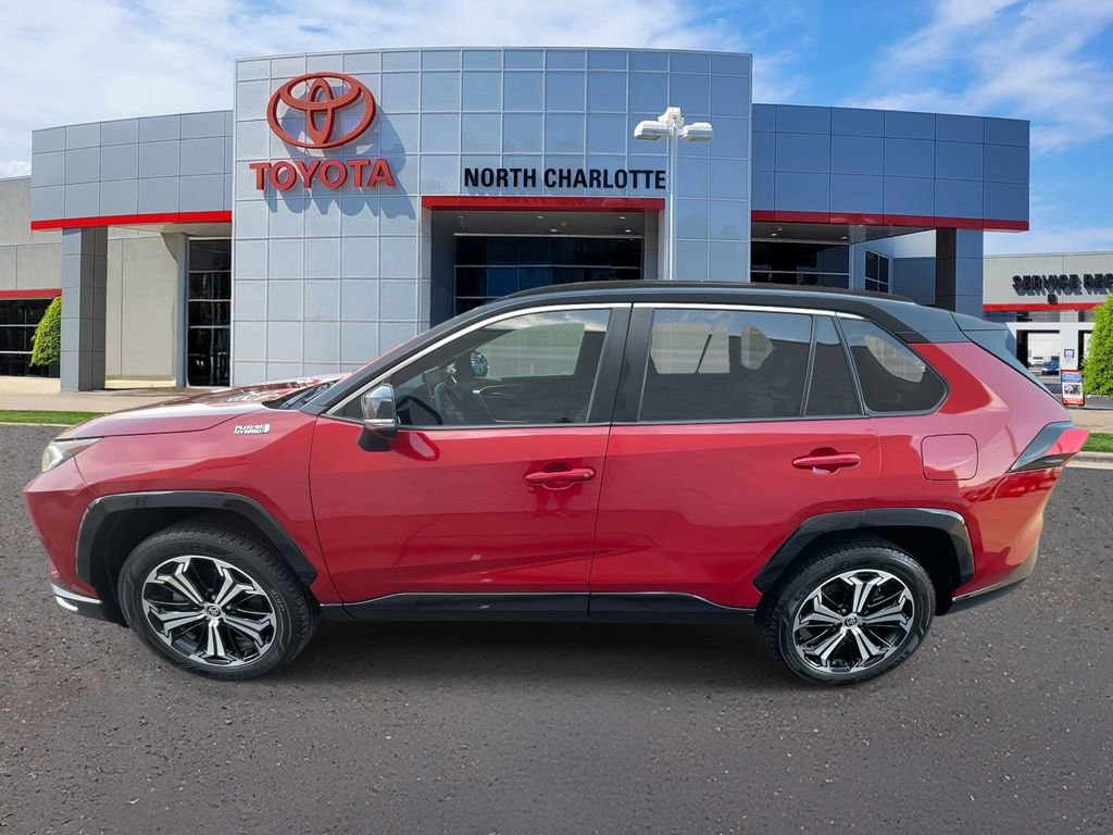 Used 2021 Toyota RAV4 XSE w/ Weather Package image 6