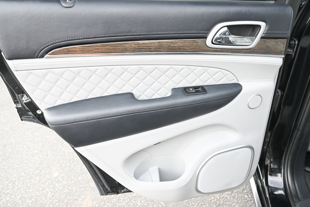 Used 2018 Jeep Grand Cherokee Summit image 23