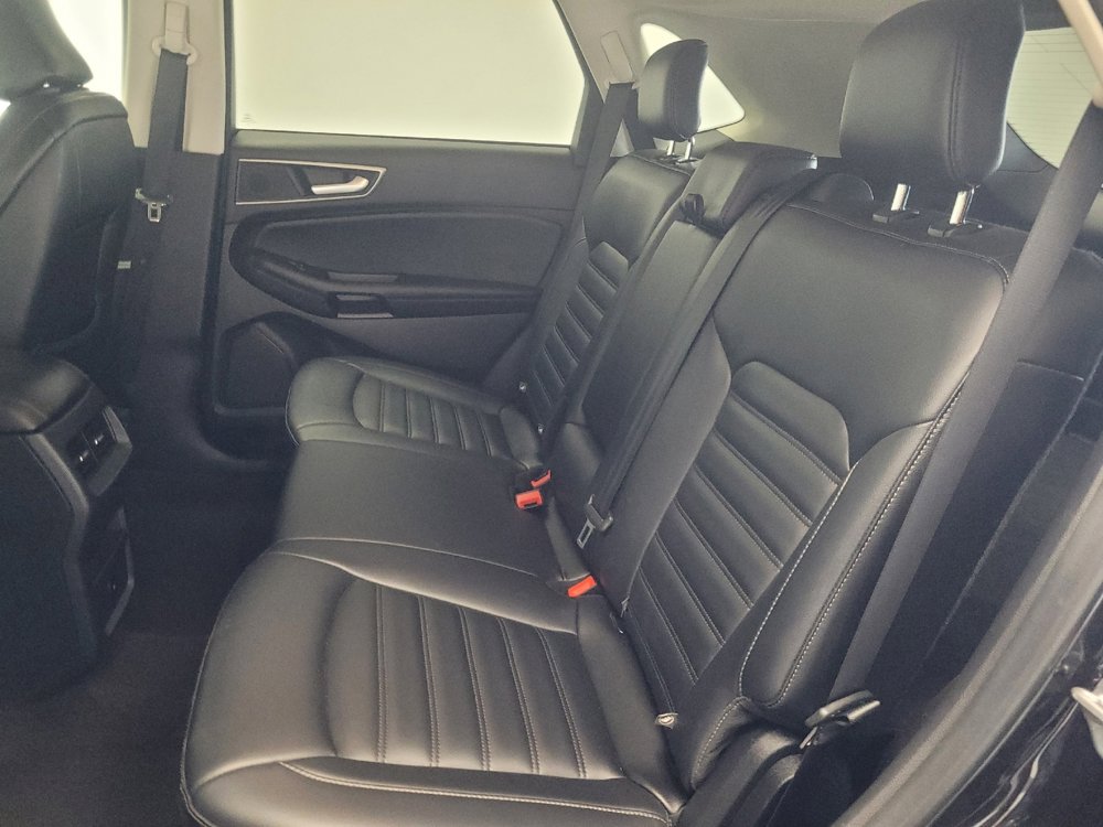 Used 2024 Ford Edge SEL image 18
