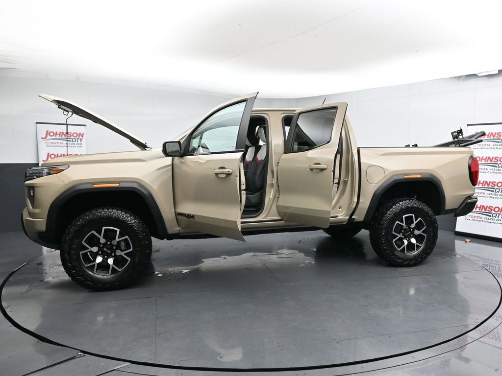 Used 2024 GMC Canyon AT4X image 43