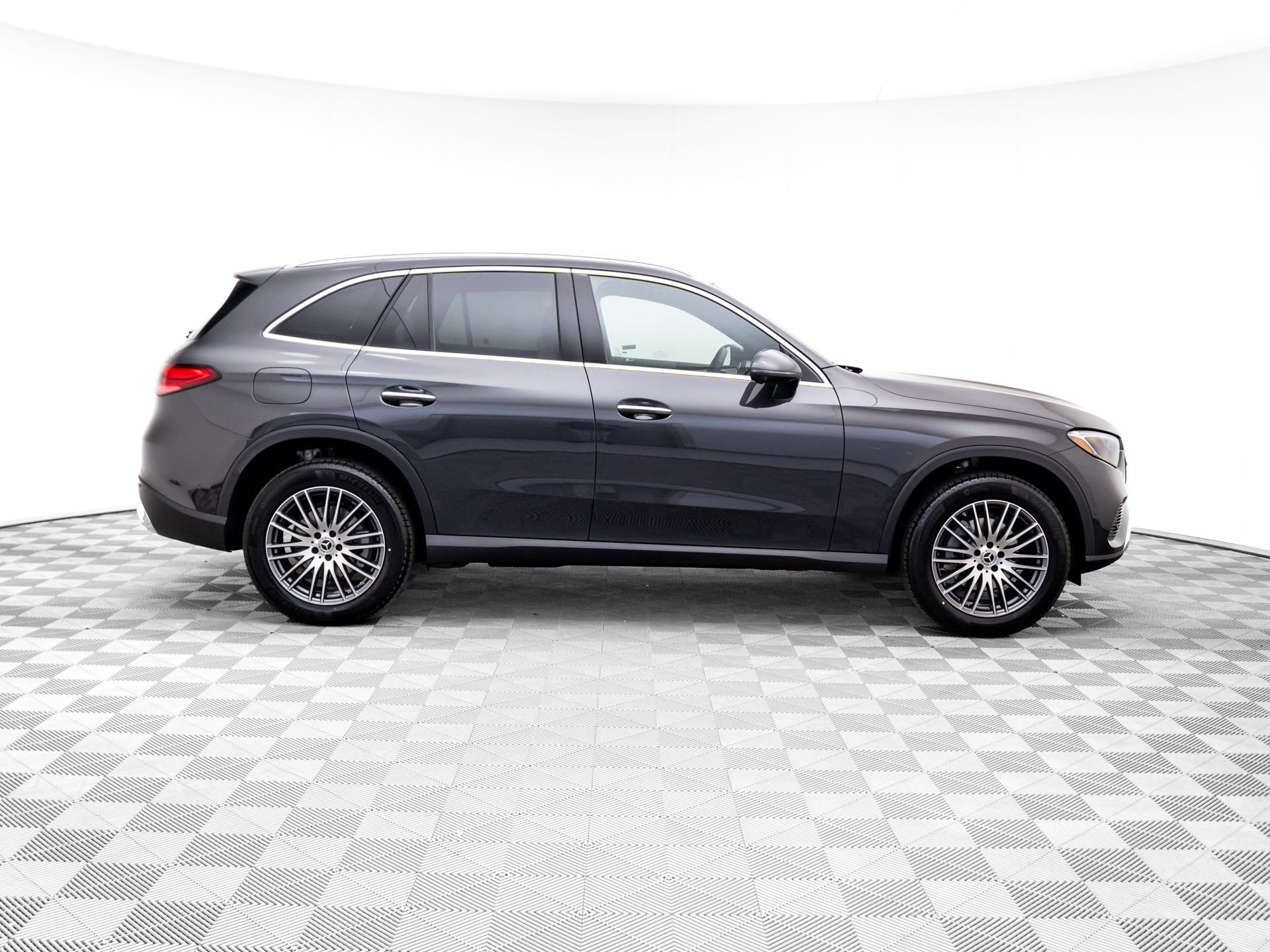 New 2026 Mercedes-Benz GLC 300 4MATIC image 7
