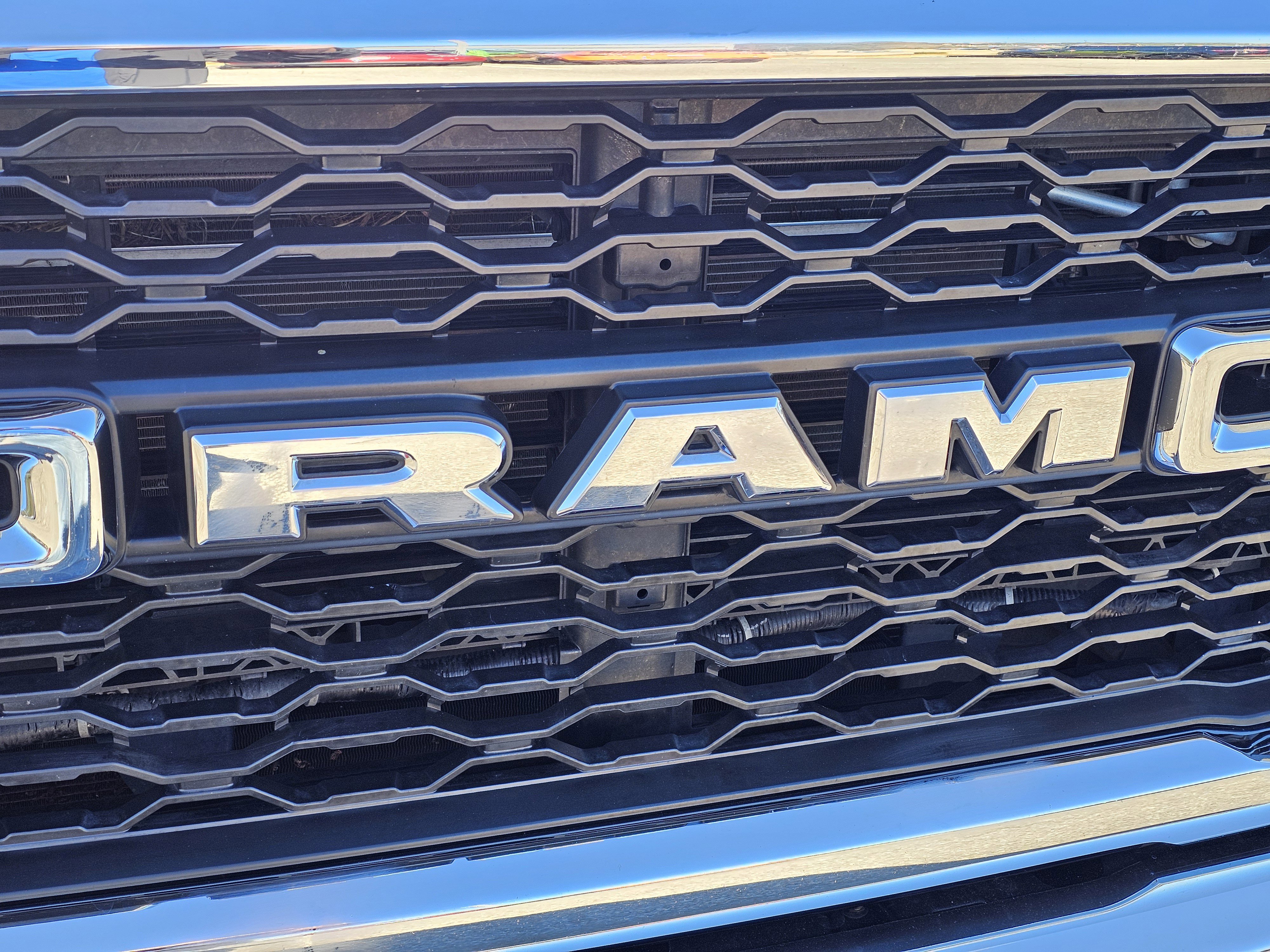 Used 2020 RAM 2500 Tradesman w/ Chrome Appearance Group image 3