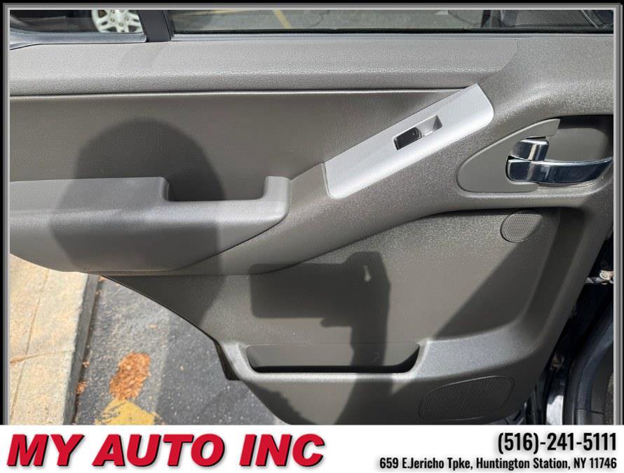 Used 2012 Nissan Pathfinder Silver image 33