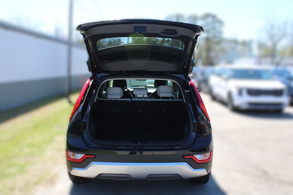 New 2026 Kia Niro FWD image 9