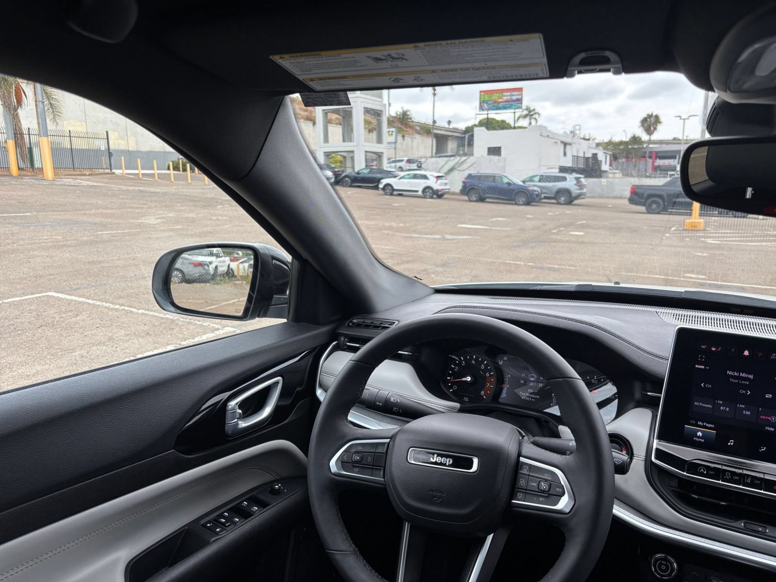 Used 2025 Jeep Compass Limited AWD/4WD image 34