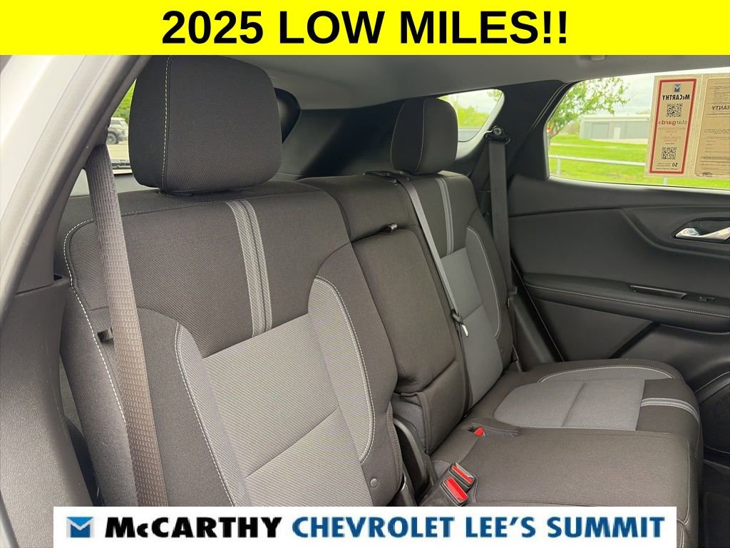 Used 2025 Chevrolet Blazer LT FWD image 33