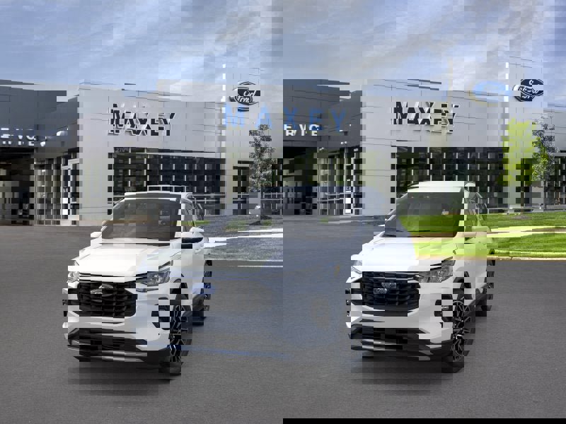 New 2026 Ford Escape SE image 2