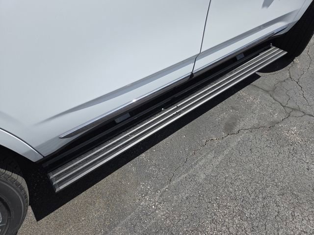New 2026 GMC Yukon Denali Ultimate AWD/4WD image 22
