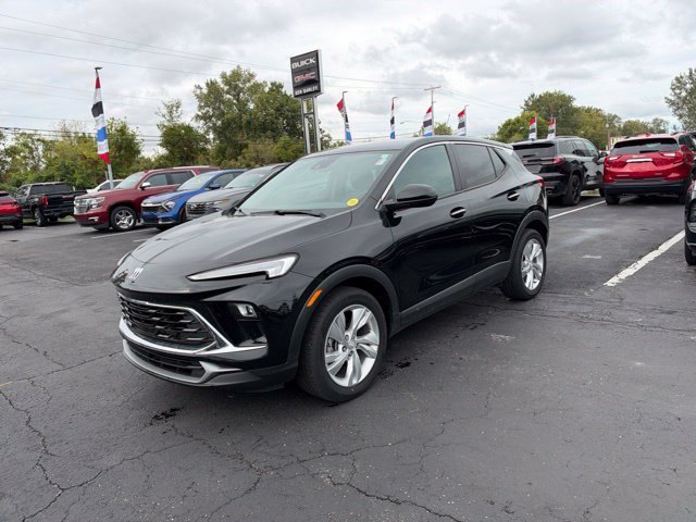 Used 2024 Buick Encore GX Preferred w/ Comfort Package FWD image 12