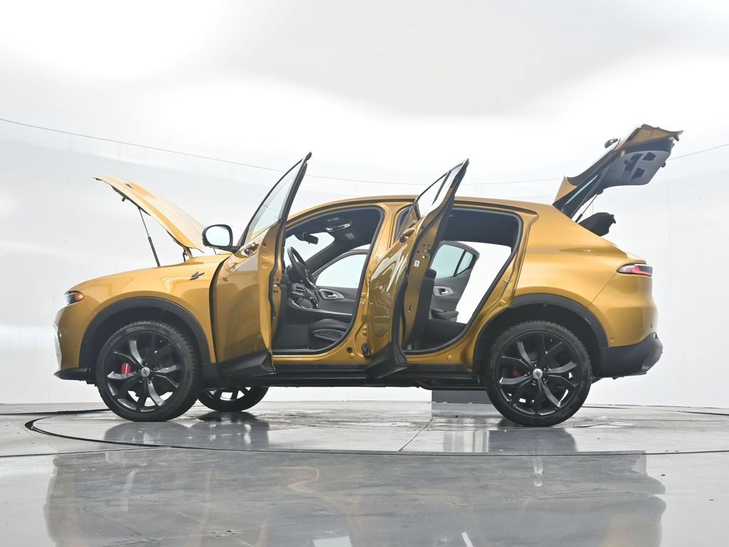 Used 2023 Dodge Hornet GT w/ Track Pack image 44