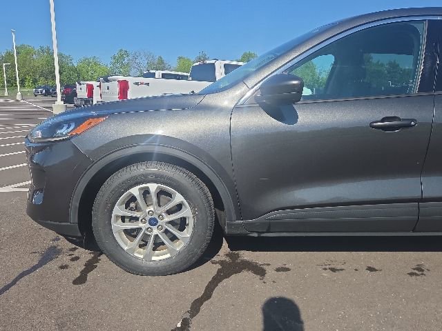 Used 2020 Ford Escape SE FWD image 16