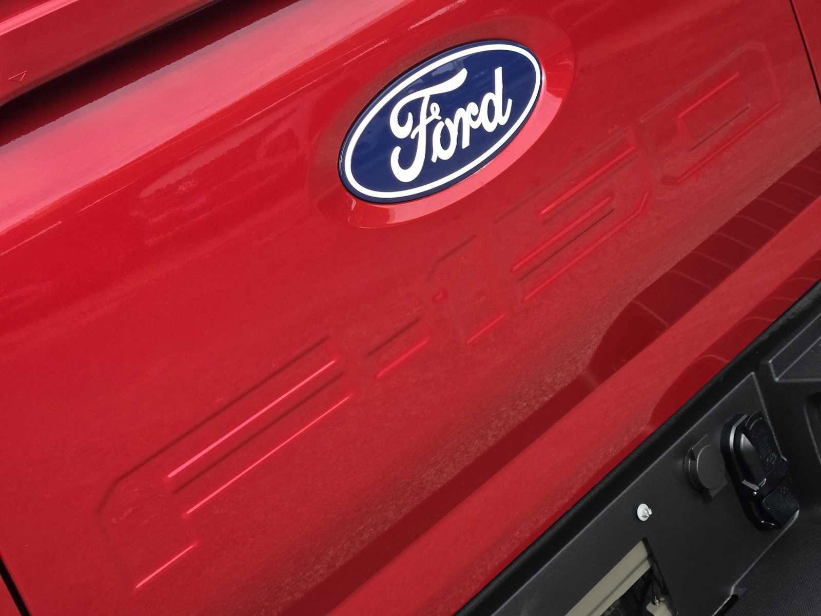 Used 2025 Ford F150 King Ranch w/ FX4 Off-Road Package image 11