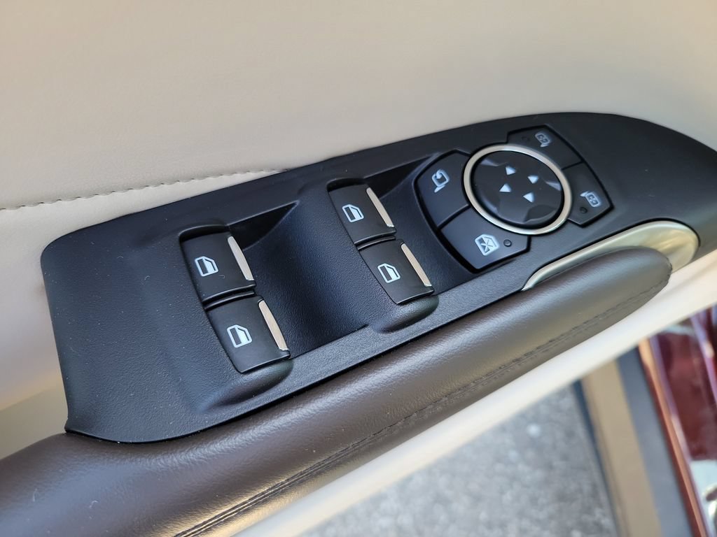 Used 2019 Lincoln MKC Reserve w/ MKC Technology Package AWD/4WD image 10