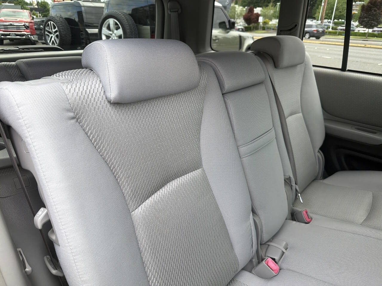 Used 2007 Toyota Highlander 4WD V6 w/ 3rd Row image 20