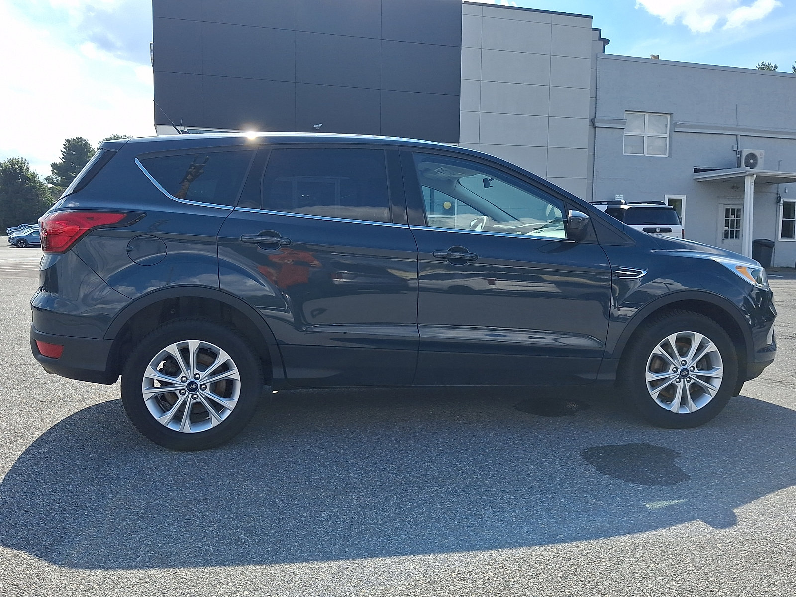 Used 2019 Ford Escape SE AWD/4WD image 7