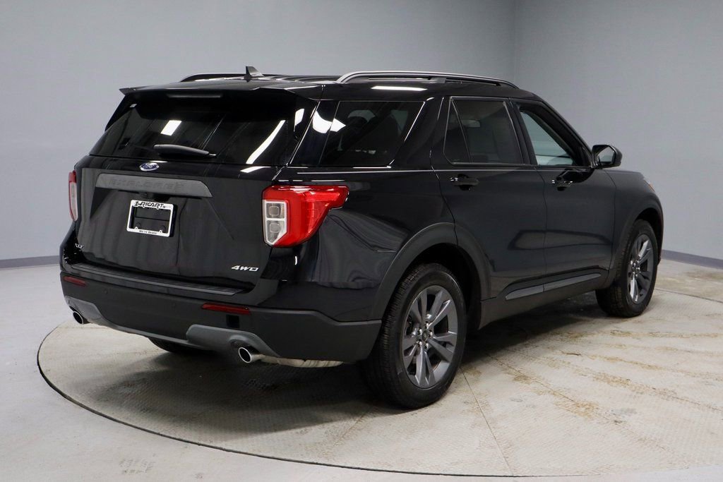 Certified 2023 Ford Explorer XLT w/ Equipment Group 202A image 13