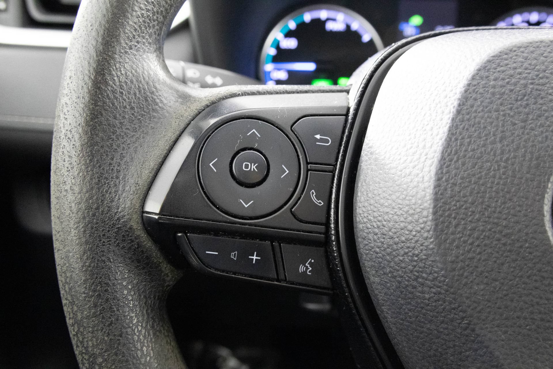 Used 2022 Toyota RAV4 LE AWD/4WD image 23