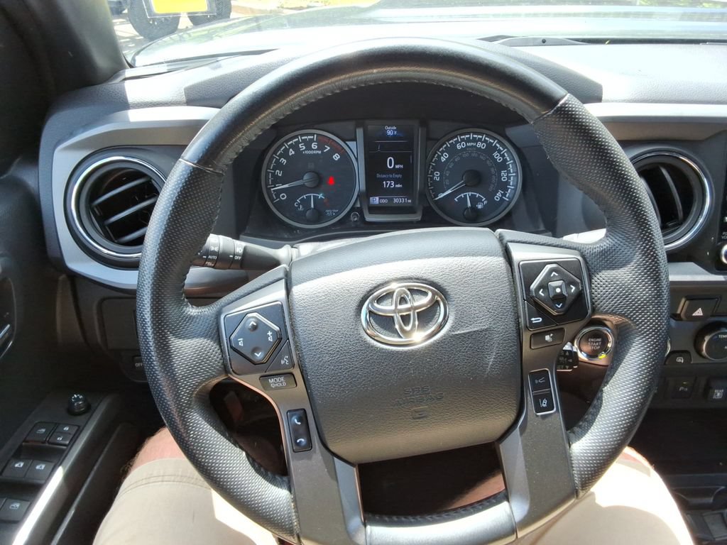 Used 2023 Toyota Tacoma TRD Sport w/ Technology Package AWD/4WD image 25